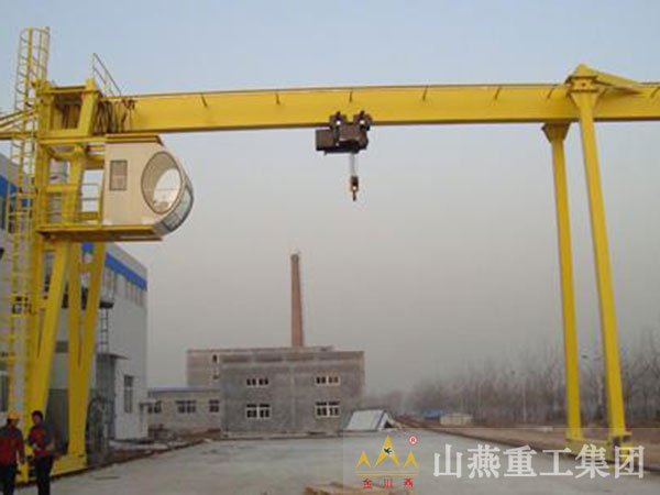 龍門(mén)起重機(jī)有哪些類(lèi)型？主要用途和特征是什么？